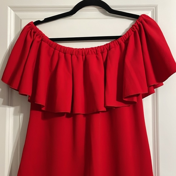 LulaRoe Red Ruffle Off Shoulder Mermaid Hem Dress Size Large - Picture 3 of 10